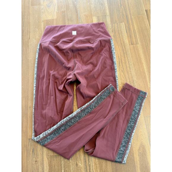 Vuori HR Racer Side Stripe Leggings Burgundy and Grey Small - Picture 4 of 7